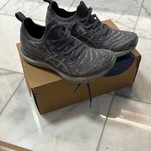 ASICS Womens Gray and Green Athletic Shoes